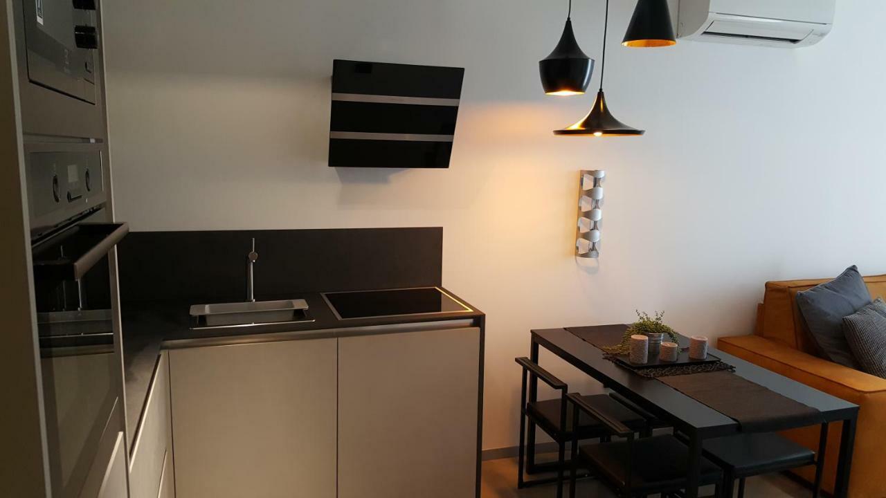 Apartman Vip, With Free Garage Parking Pula Exterior foto
