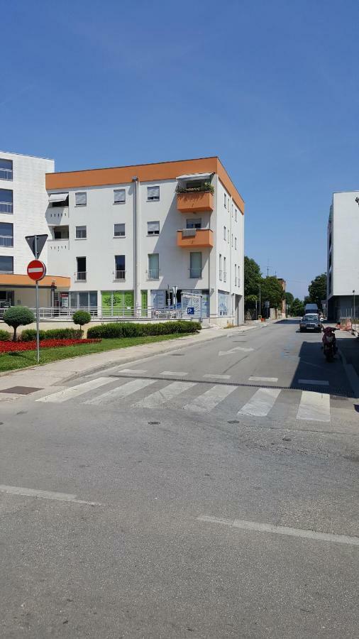 Apartman Vip, With Free Garage Parking Pula Exterior foto