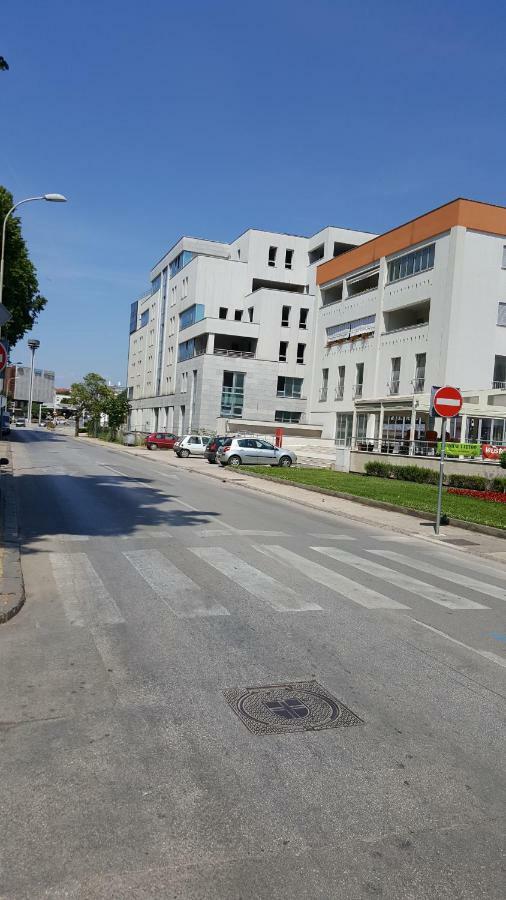 Apartman Vip, With Free Garage Parking Pula Exterior foto