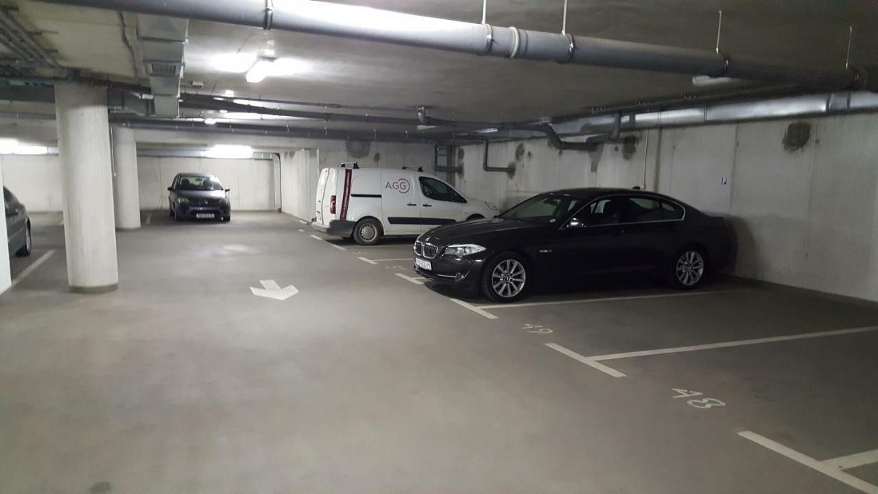 Apartman Vip, With Free Garage Parking Pula Exterior foto